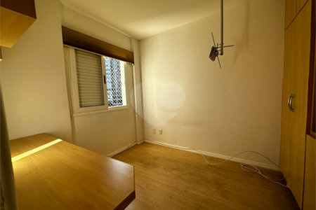Apartamento à venda com 3 quartos, sendo 1 suíte, em Vila Andrade, São Paulo, SP
