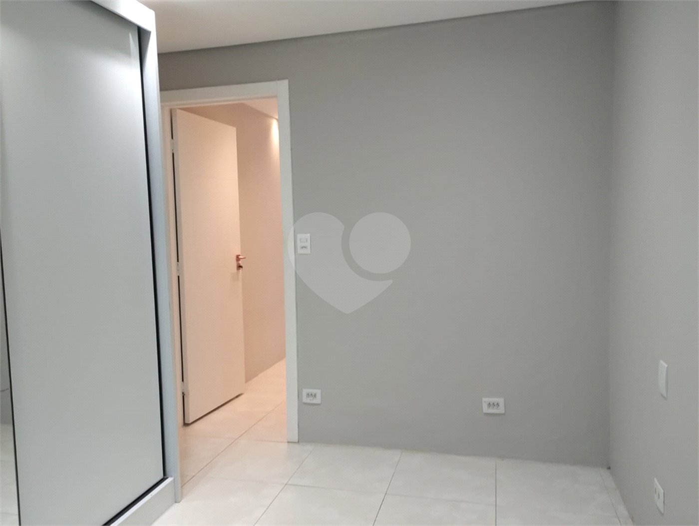Casa Térrea à venda com 1 quarto em Vila Nivi, São Paulo, SP