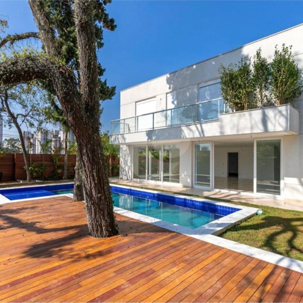 Casa à venda com 4 suítes no condomínio Porto Fino, São Paulo - SP