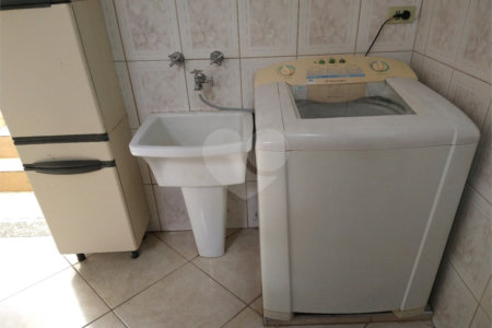 Sobrado à venda com 3 quartos, sendo 2 suítes, em Jardim Hubert, Indaiatuba, SP
