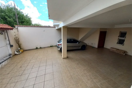 Sobrado à venda com 3 quartos, sendo 1 suíte, em Lar São Paulo, São Paulo, SP