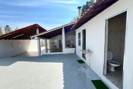 Casa à venda com 2 quartos em Vila Jeriva, Várzea Paulista, SP