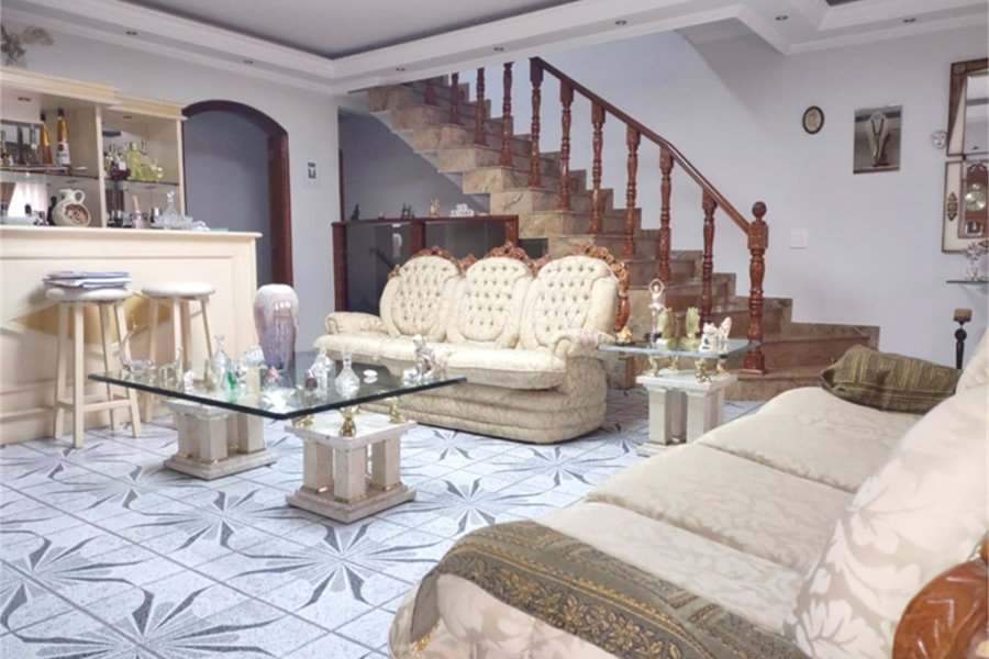 Casa à venda com 3 quartos, sendo 1 suíte, no condomínio Vila Paiva, São Paulo - SP