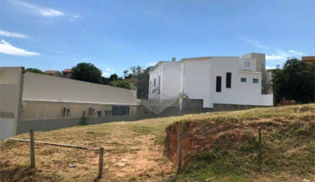 Terreno à venda no Centro, Vinhedo, SP