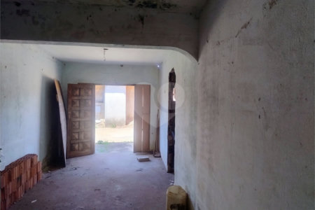 Casa à venda com 2 quartos em Jardim Adalberto Frederico de Oliveira Roxo I, Araraquara, SP