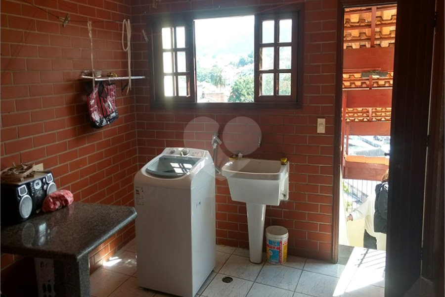 Sobrado à venda com 4 quartos, sendo 2 suítes, em Tremembé, São Paulo, SP