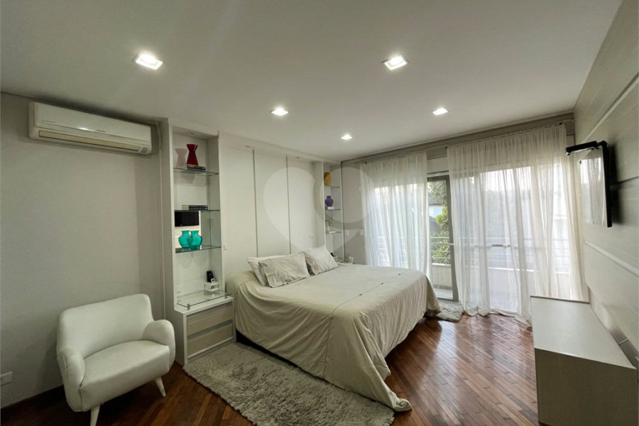 Casa à venda com 4 suítes em Tucuruvi, São Paulo, SP