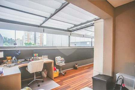 Apto Gardem à venda com 162m², 3 quartos e 2 vagas,a 600 metros do Metrô Santa Cruz. Aceita e estuda Permuta.