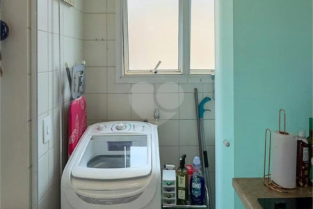 Apartamento à Venda no Campo Belo – Rua Demóstenes, 606