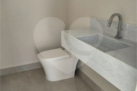 Casa à venda com 3 suítes no condomínio Reserva dos Vinhedos, Louveira - SP