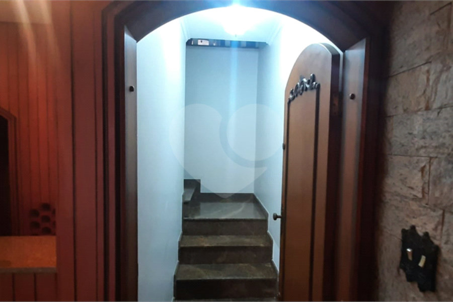 Sobrado à venda com 4 quartos, sendo 2 suítes, em Jardim França, São Paulo, SP
