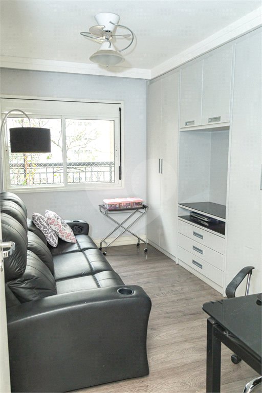 Apartamento à venda com 4 quartos, sendo 2 suítes, em Moema, São Paulo, SP