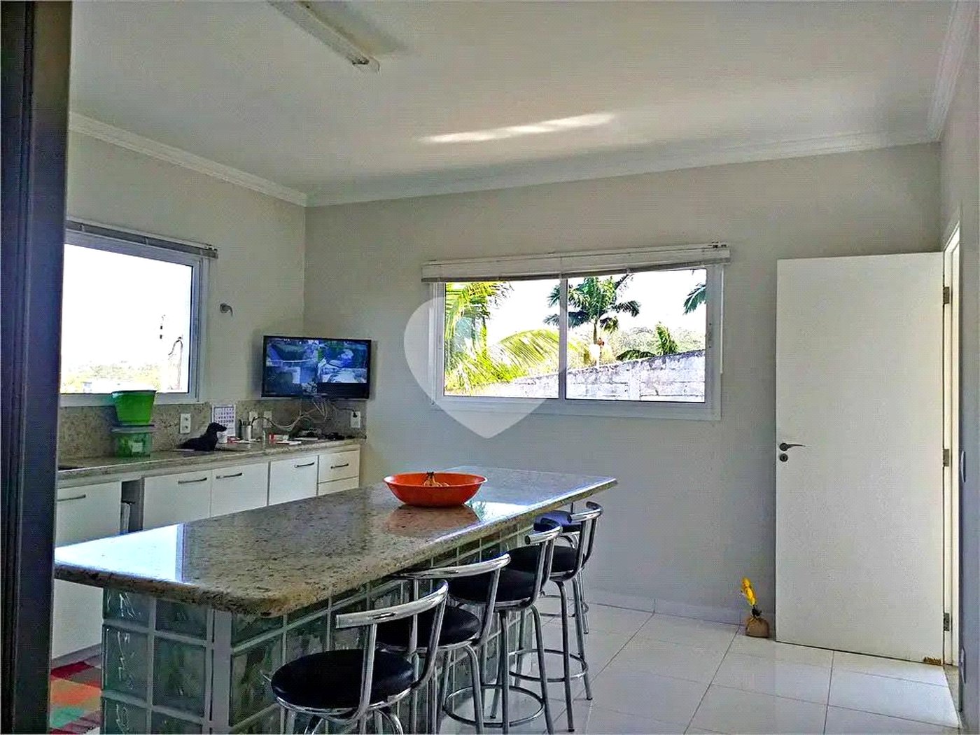 Chácara à venda com 4 suítes em Vista Alegre, Vinhedo, SP