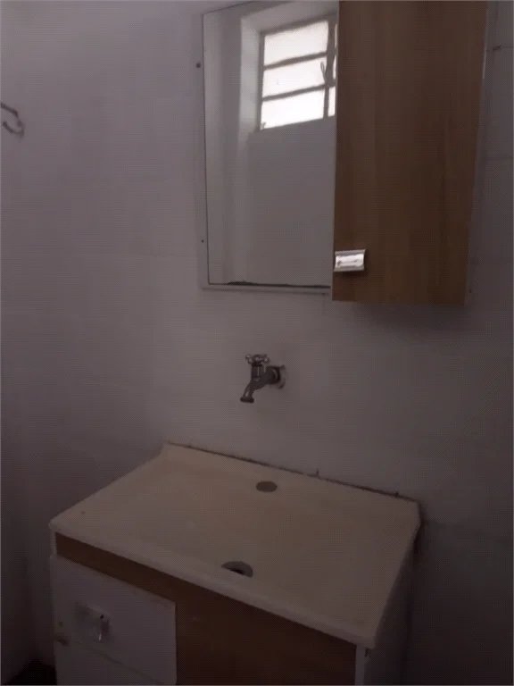 Sobrado à venda com 3 quartos em Vila Romana, São Paulo, SP
