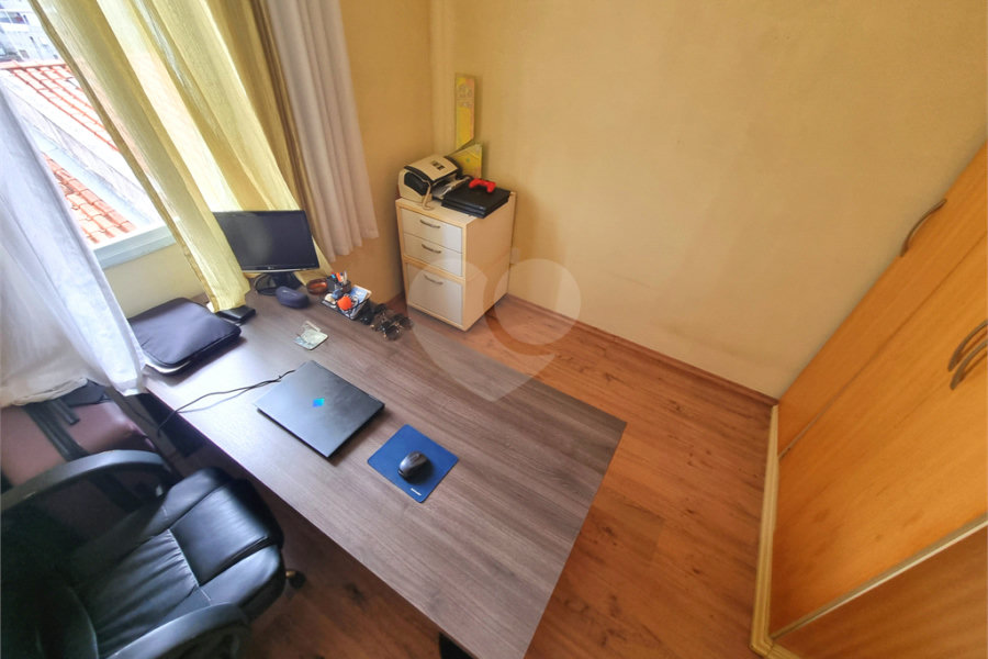 Casa à venda com 3 quartos, sendo 1 suíte, no condomínio Village St. Louis, São Paulo - SP