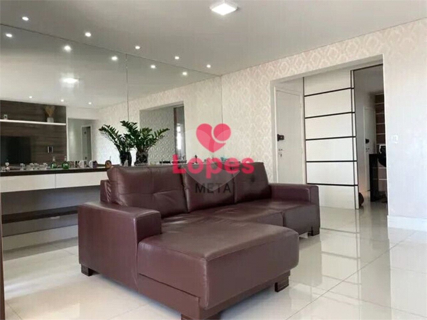 Apartamento à venda com 3 quartos, sendo 2 suítes, em Jardim das Indústrias, São José dos Campos, SP