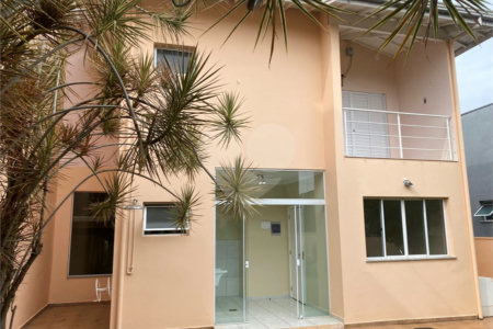 Casa para alugar com 3 quartos, sendo 1 suíte, no condomínio Reserva da Mata, Vinhedo - SP