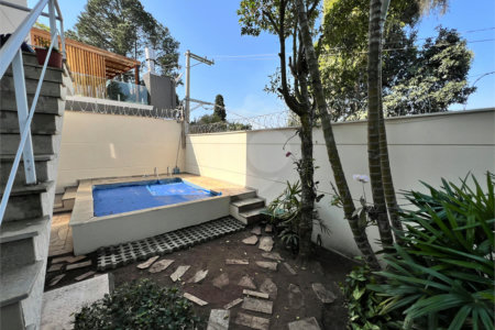 Casa à venda com 4 suítes no condomínio Residencial Cantareira, São Paulo - SP