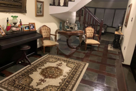 Casa à venda com 4 quartos, sendo 2 suítes,  em Mogi Moderno, Mogi das Cruzes, SP
