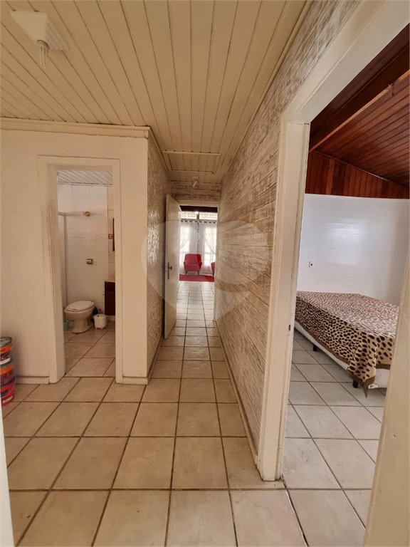 Casa à venda com 4 quartos, sendo 1 suíte, no condomínio Parque Ibiti do Paço, Sorocaba - SP