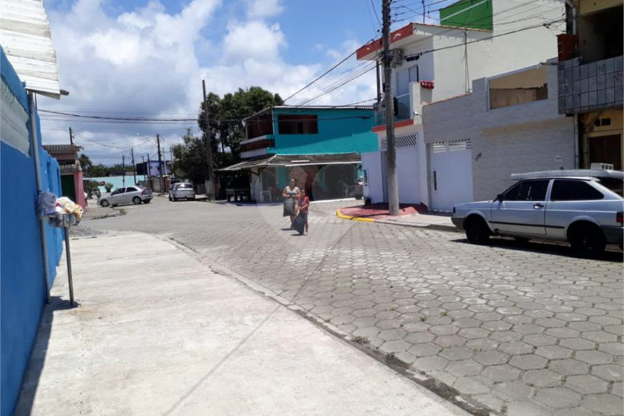 Casa à venda com 3 quartos em Balneário Laranjeiras, Itanhaém, SP
