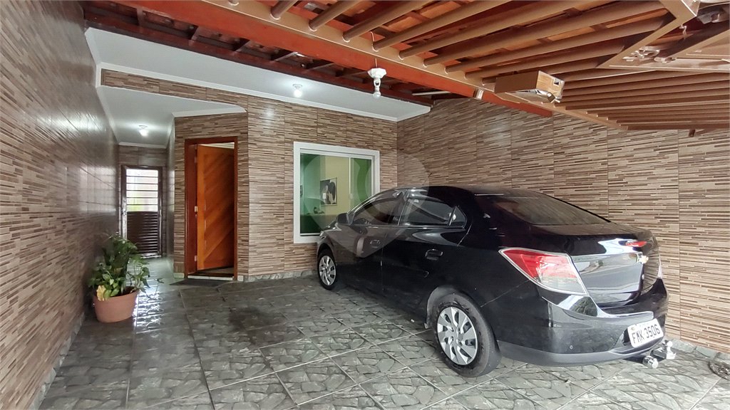 Casa à venda com 2 quartos, sendo 1 suíte, em Jardim São Lourenzo, Sorocaba, SP