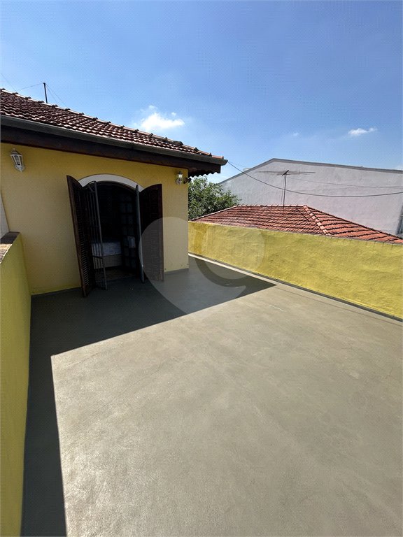 Sobrado à venda com 3 quartos em Jardim Santo Antoninho, São Paulo, SP