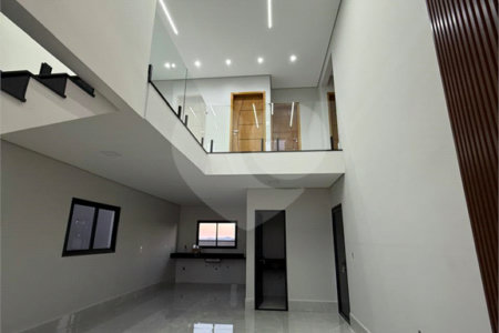 Casa à venda com 3 quartos, sendo 1 suíte, em Vila Joana, Jundiaí, SP