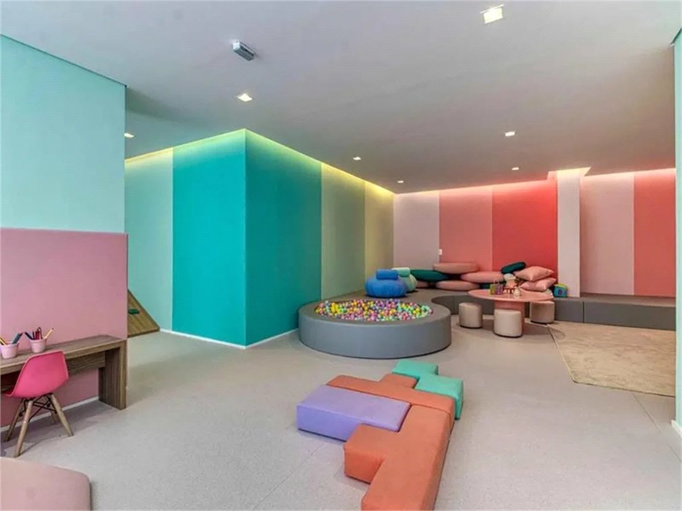 Apartamento à venda com 2 quartos, sendo 1 suíte, em Vila Anastácio, São Paulo, SP