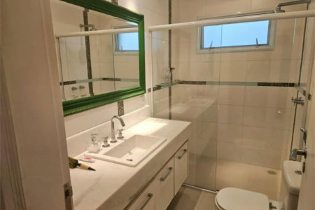 Sobrado à venda com 4 quartos, sendo 2 suítes, em Brooklin Paulista, São Paulo, SP
