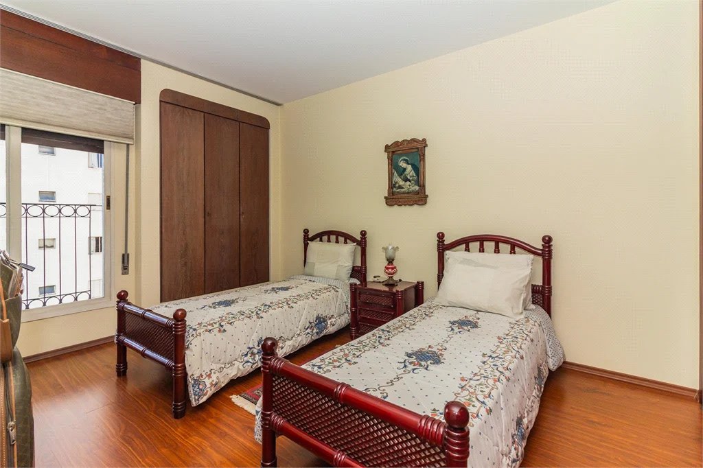 Apartamento à venda com 4 quartos, sendo 3 suítes, em Vila Andrade, São Paulo, SP
