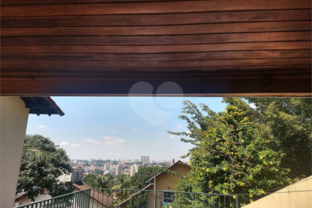 Sobrado à venda com 4 quartos, sendo 1 suíte, em Parque dos Príncipes, São Paulo, SP