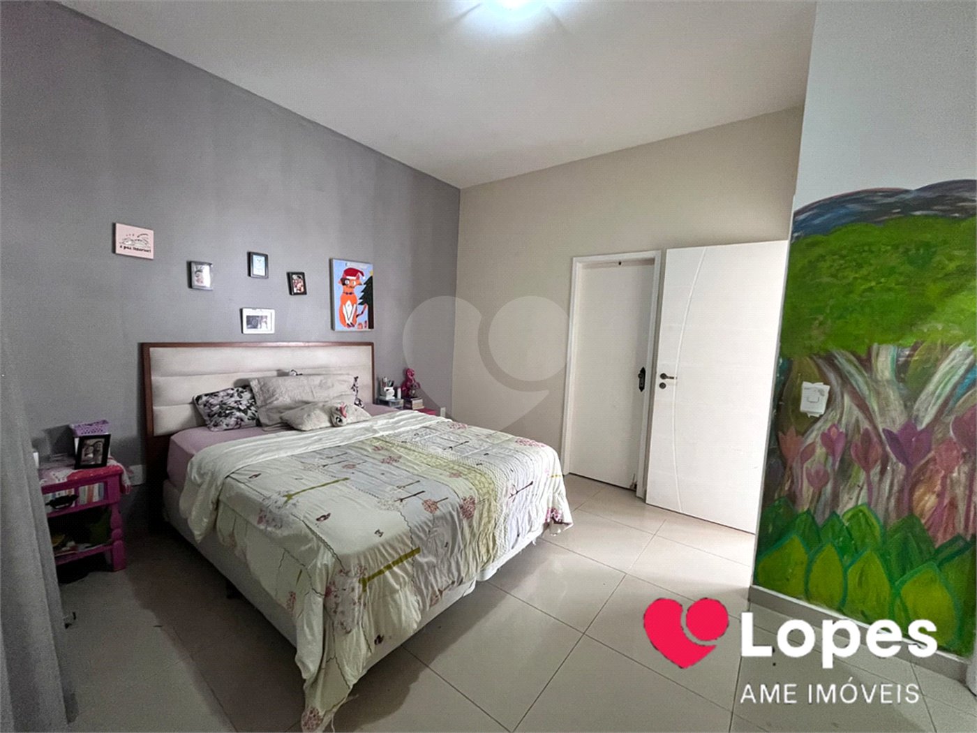 Casa à venda com 4 quartos, sendo 3 suítes, no condomínio Fazenda Cantagalo, Rio de Janeiro - RJ