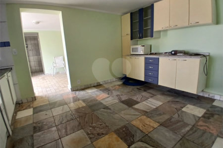Casa à venda com 5 quartos, sendo 3 suítes, em Vila Santista, Atibaia, SP