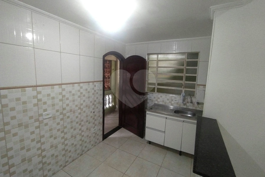 Casa à venda com 10 quartos, sendo 1 suíte, em Santa Teresinha, São Paulo, SP