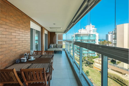 Apartamento à venda com 2 quartos, sendo 1 suíte, em Riviera, Bertioga, SP