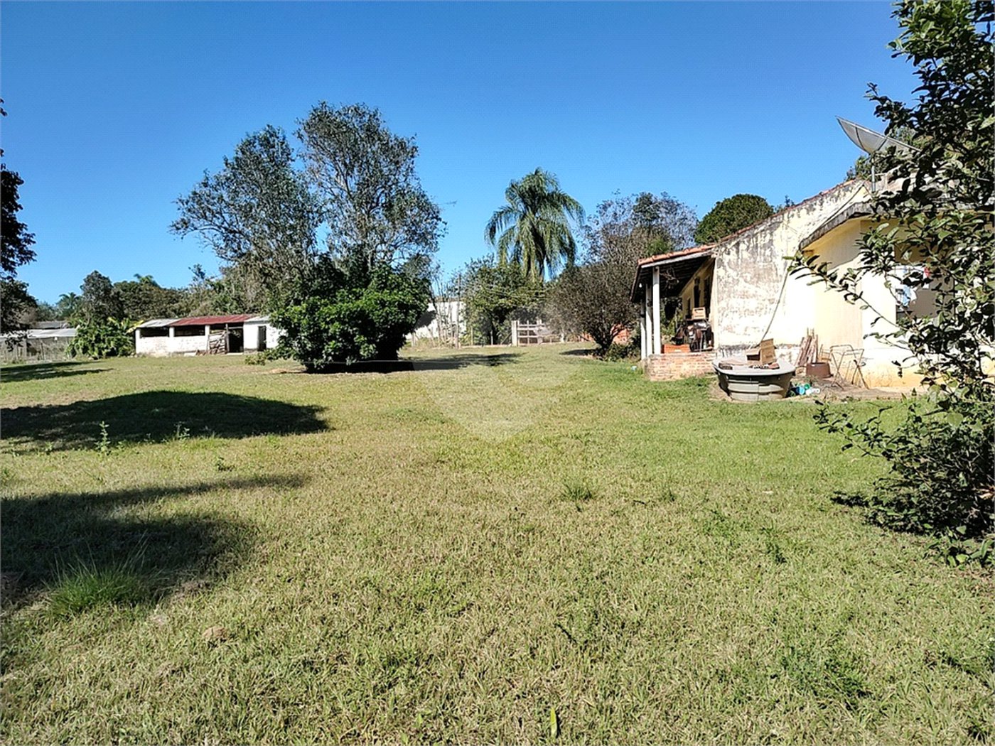Sítio à venda com 3 quartos, sendo 1 suíte,  em Da Barra, Salto de Pirapora, SP