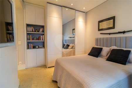 Apartamento à venda com 4 suítes em Campo Belo, São Paulo, SP