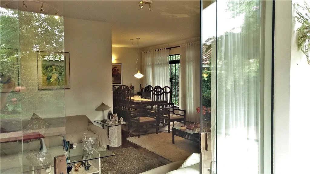 Casa Térrea à venda com 4 quartos, sendo 1 suíte,  em Butantã, São Paulo, SP