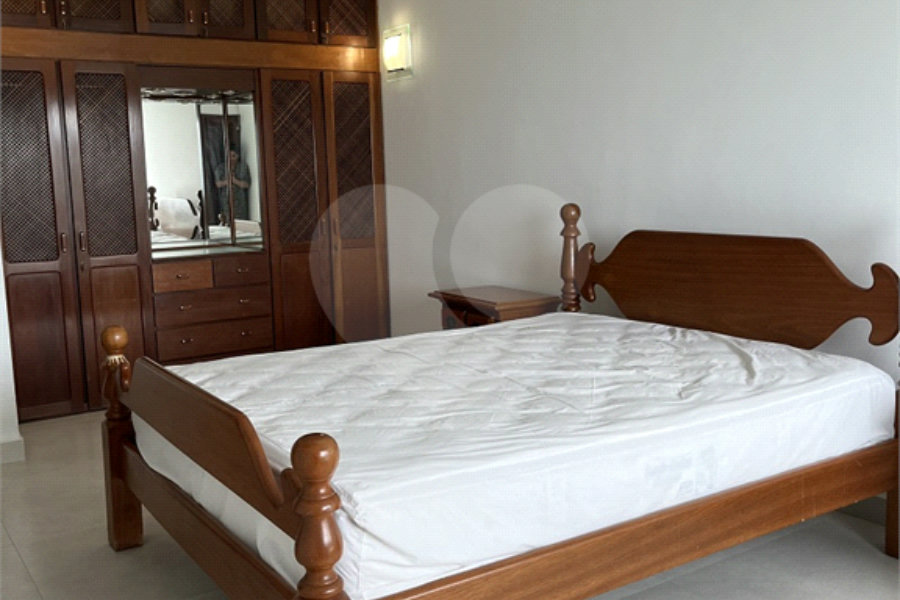 Apartamento à venda ou para alugar com 3 quartos, sendo 1 suíte, em Enseada, Guarujá, SP