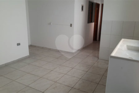 Sobrado à venda com 4 quartos, sendo 1 suíte, em Jardim Hubert, Indaiatuba, SP