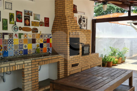 Sobrado à venda com 5 quartos, sendo 4 suítes, em Brooklin Velho, São Paulo, SP