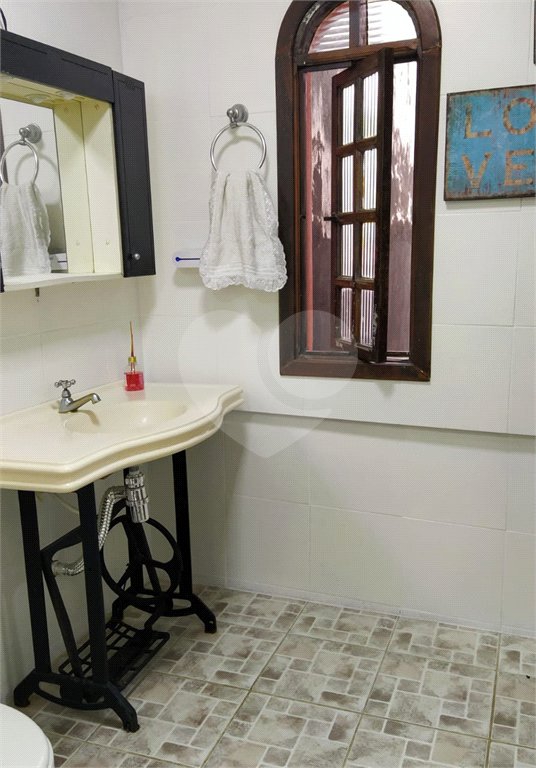 Sobrado à venda com 3 quartos, sendo 1 suíte, em Jardim Tabatinga, Guarulhos, SP