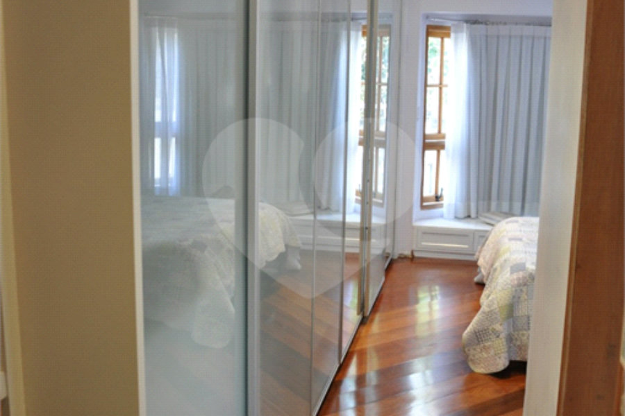 Sobrado à venda com 5 quartos, sendo 3 suítes, em Mandaqui, São Paulo, SP