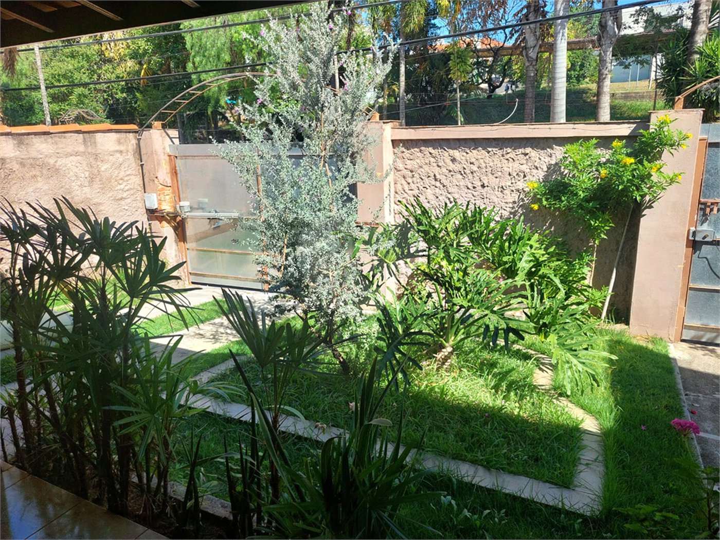 Casa para alugar com 2 quartos, sendo 1 suíte, no Centro, Vinhedo, SP