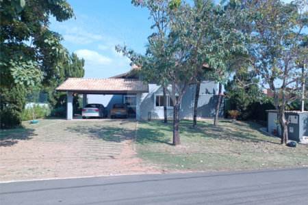 Casa à venda com 2 quartos, sendo 1 suíte, no condomínio Terras de Mont Serrat, Salto - SP