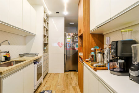 Apartamento à venda com 3 quartos, sendo 1 suíte,  em Lagoa, Rio de Janeiro, RJ