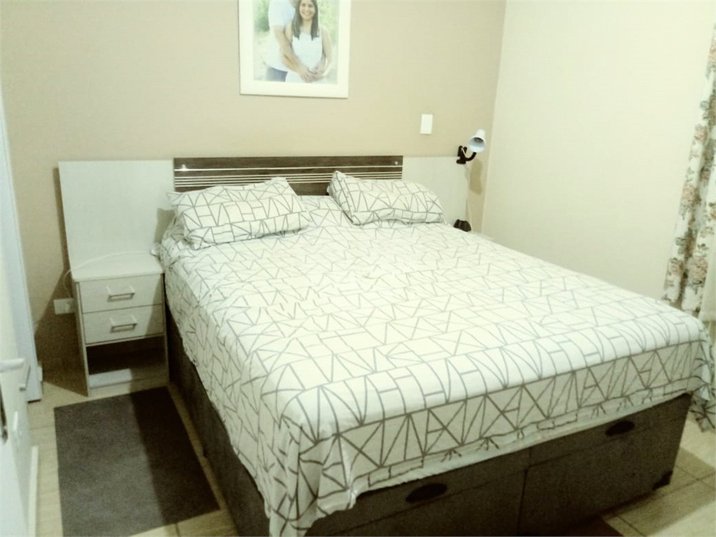 Casa à venda com 2 quartos, sendo 1 suíte, no condomínio Jardim Débora, Poá - SP