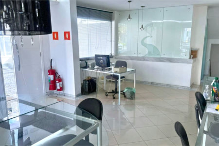 Sobrado à venda com 3 quartos, sendo 1 suíte,  em Água Fria, São Paulo, SP