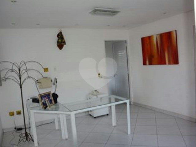 Sobrado à venda com 4 quartos, sendo 3 suítes,  em Assunção, São Bernardo do Campo, SP